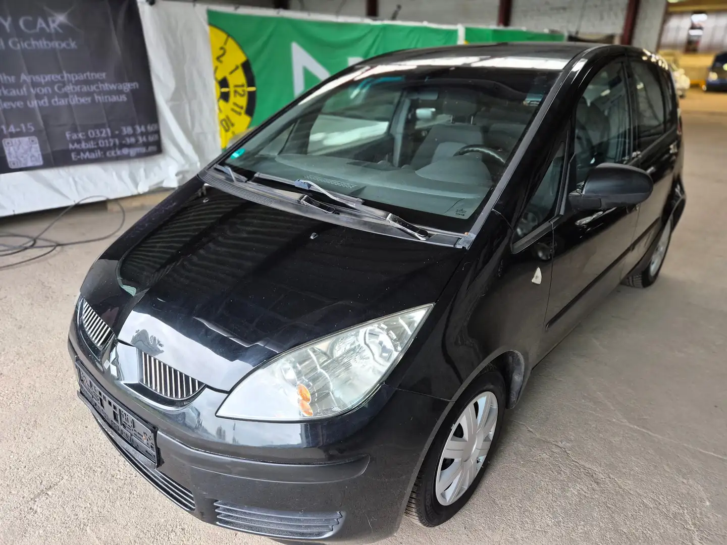 Mitsubishi Colt 1.3 Invite AUTOMATIK Nero - 2
