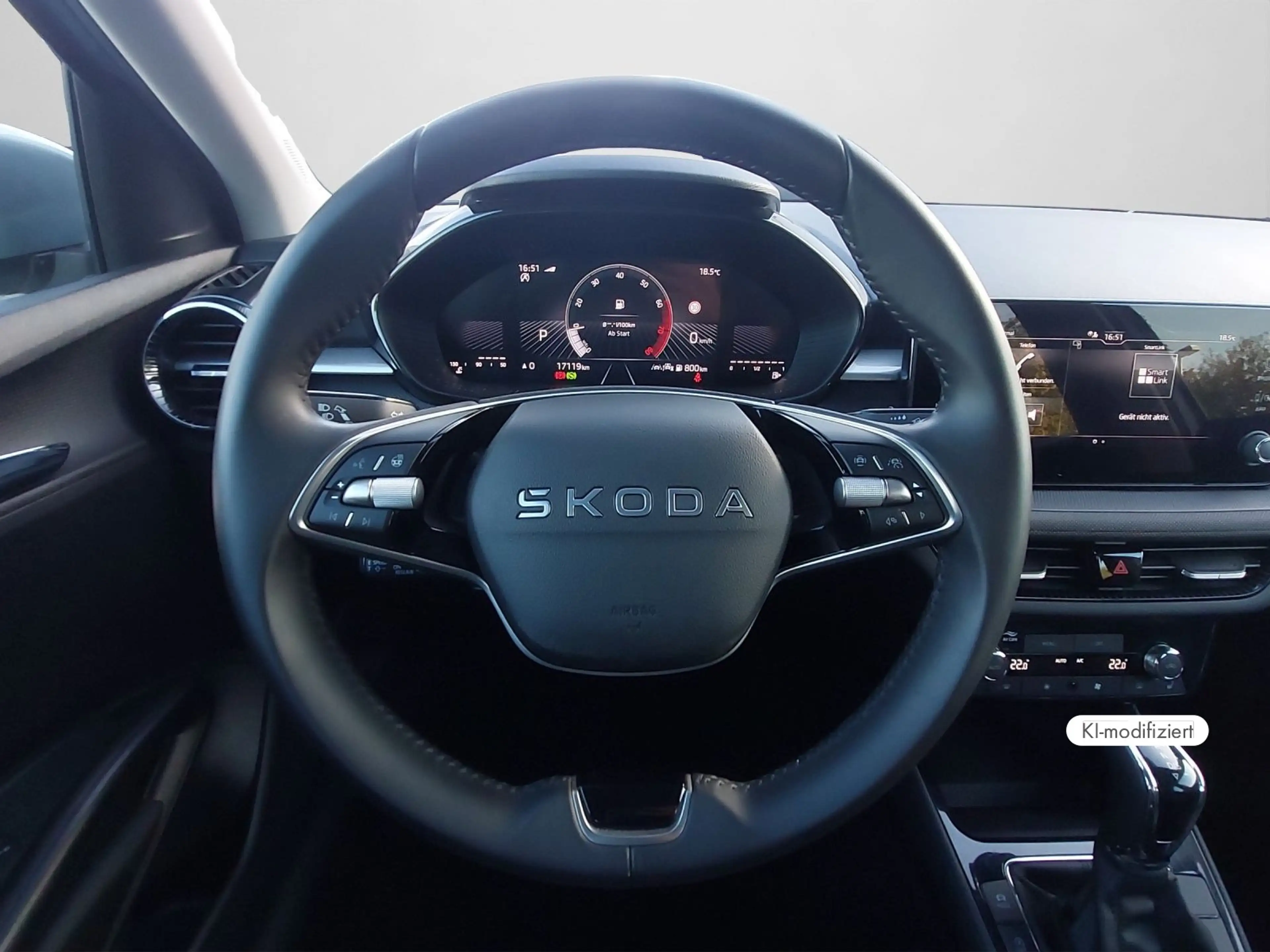 Skoda Fabia Selection 1,0 TSI DSG ACC KEYLESS AppConne — photo 9