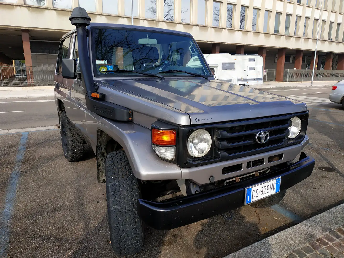 Toyota Land Cruiser HZJ 71 Grigio - 1