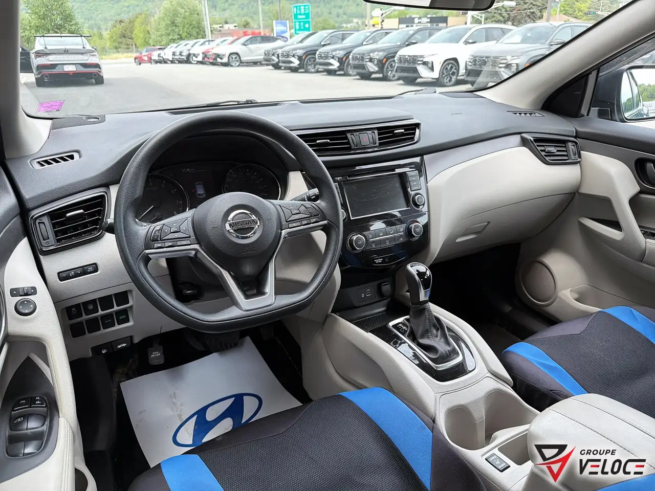 Nissan Qashqai снимка Nissan Qashqai