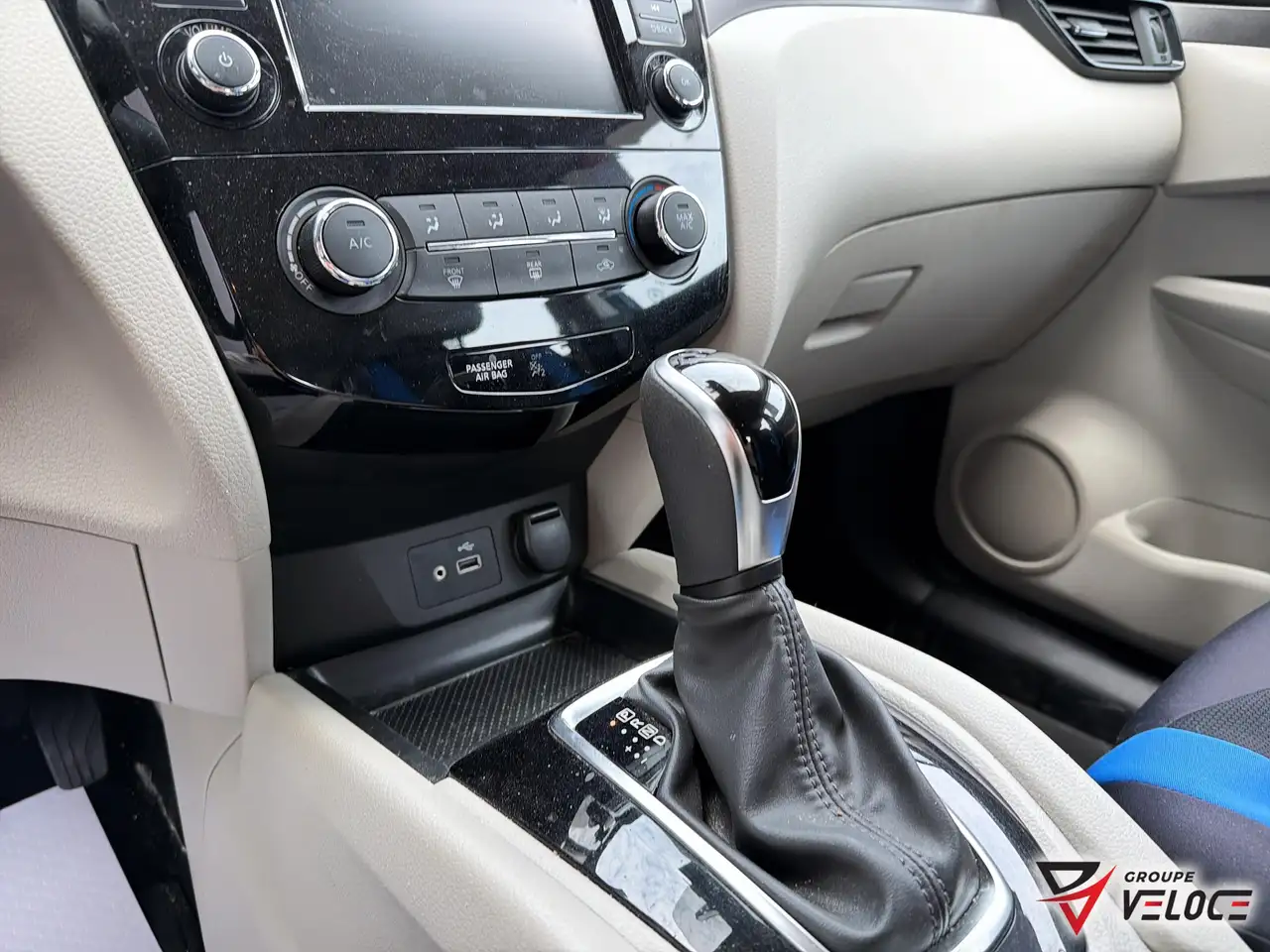 Nissan Qashqai снимка Nissan Qashqai