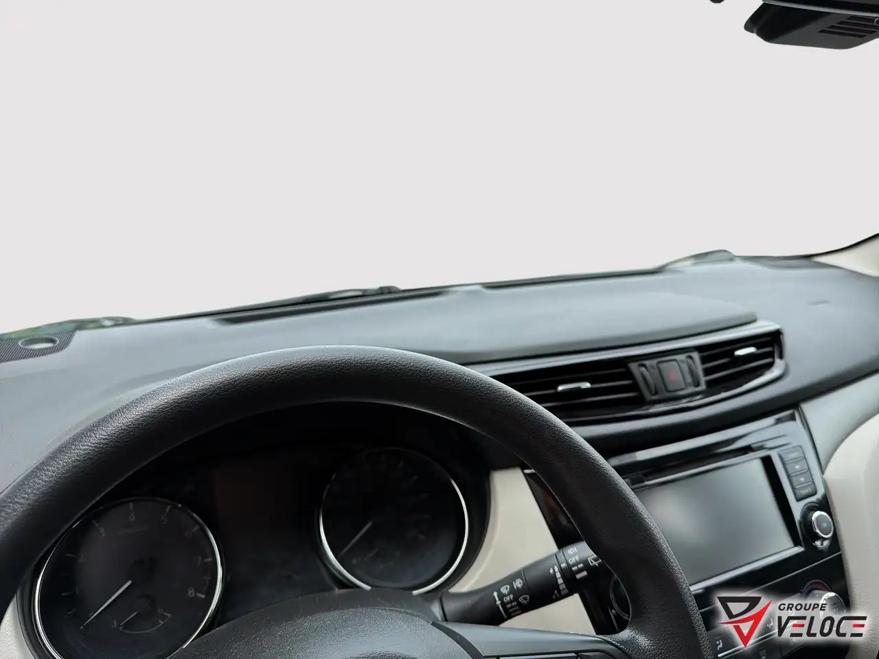 Nissan Qashqai снимка Nissan Qashqai