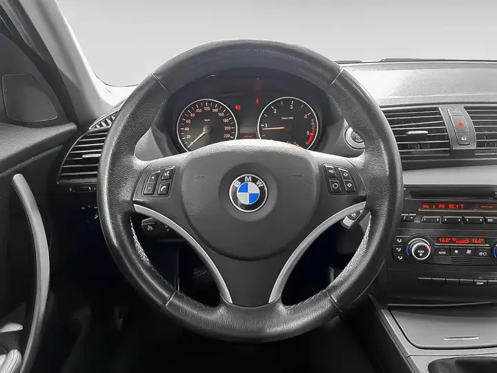 BMW Serie 1 2008, foto 9