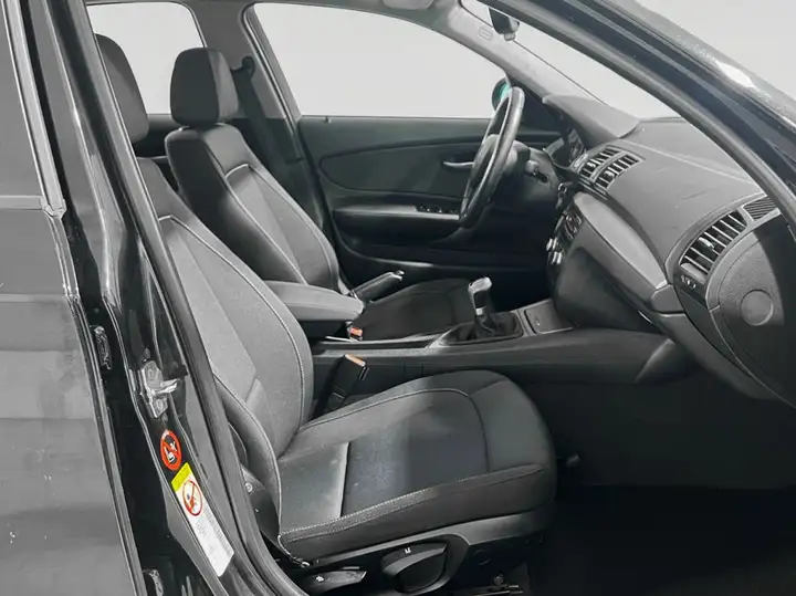 BMW Serie 1 2008, foto 12