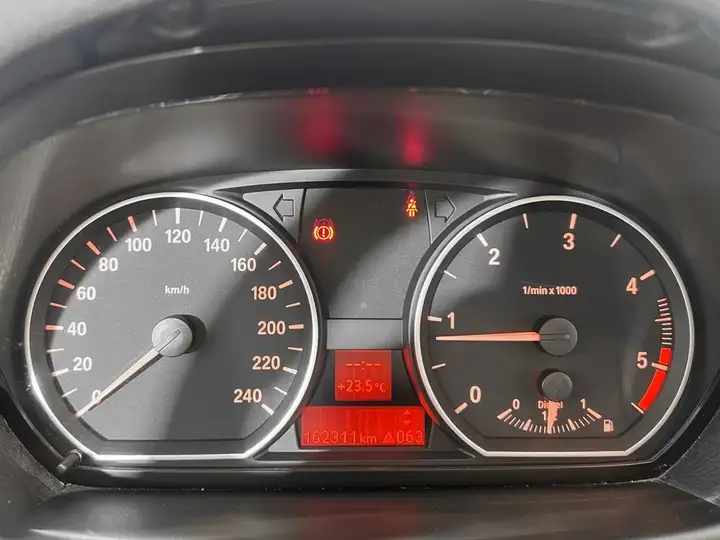 BMW Serie 1 2008, foto 15