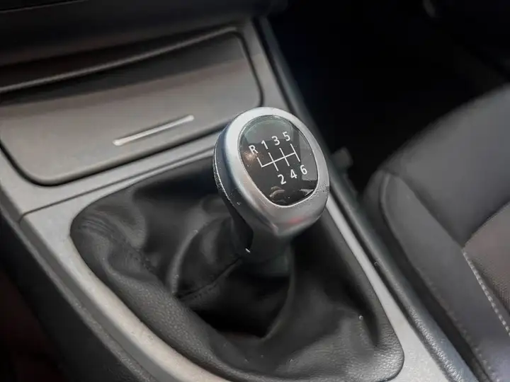 BMW Serie 1 2008, foto 14