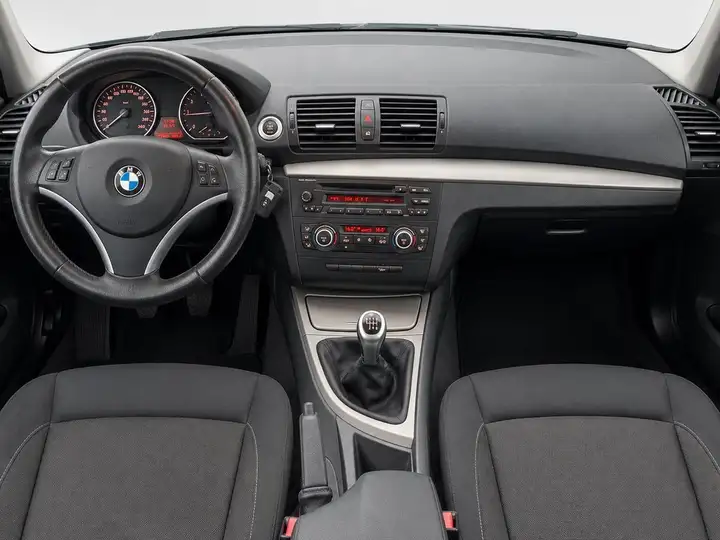 BMW Serie 1 2008, foto 8