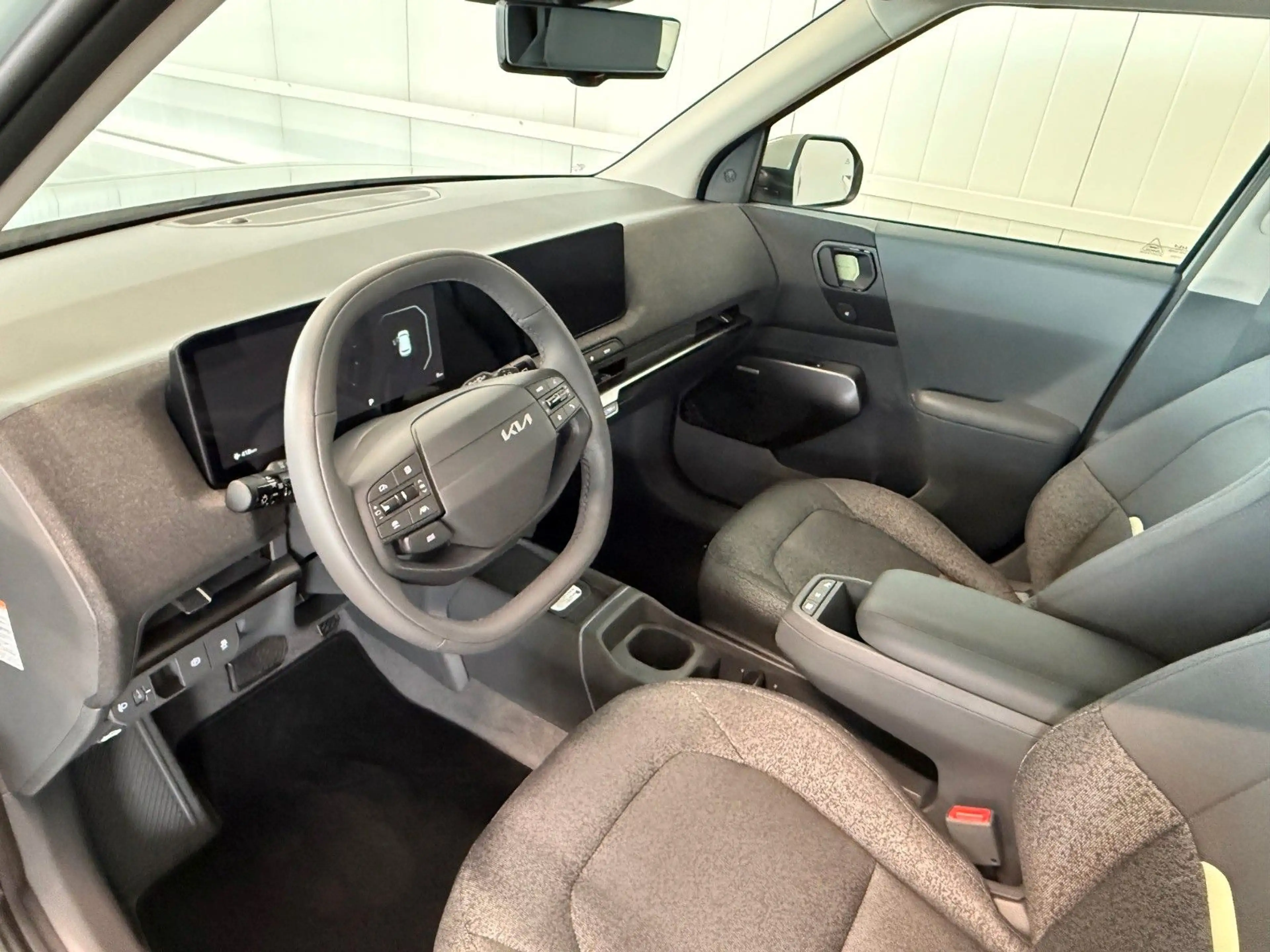 Kia EV2 KIA EV2 61-kWh 99,5 kW FWD Earth 4 — photo 7