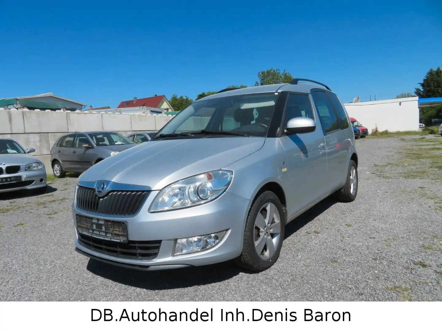 Skoda Roomster Fresh Klimaautomatik SHZ PDC Radio-CD Plateado - 1