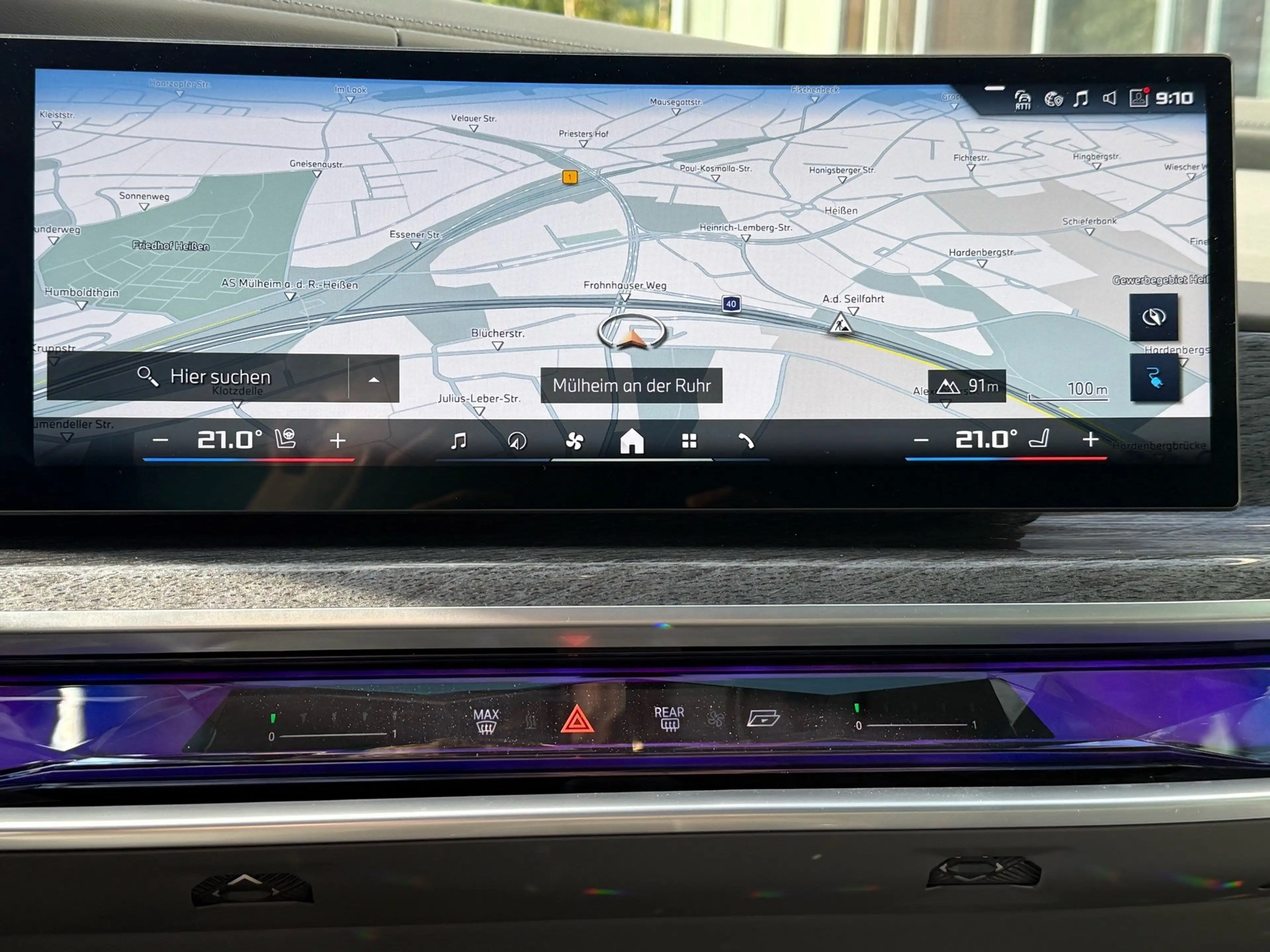 BMW i7 M70 xDrive M Sport //ExecutiveLoungeSeating B&W — photo 14