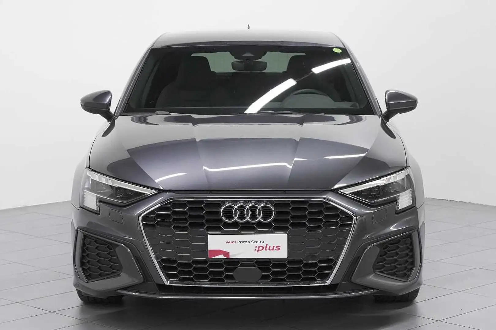 Audi A3 Sportback 1.5 TFSI Stronic Sline Grigio - 2