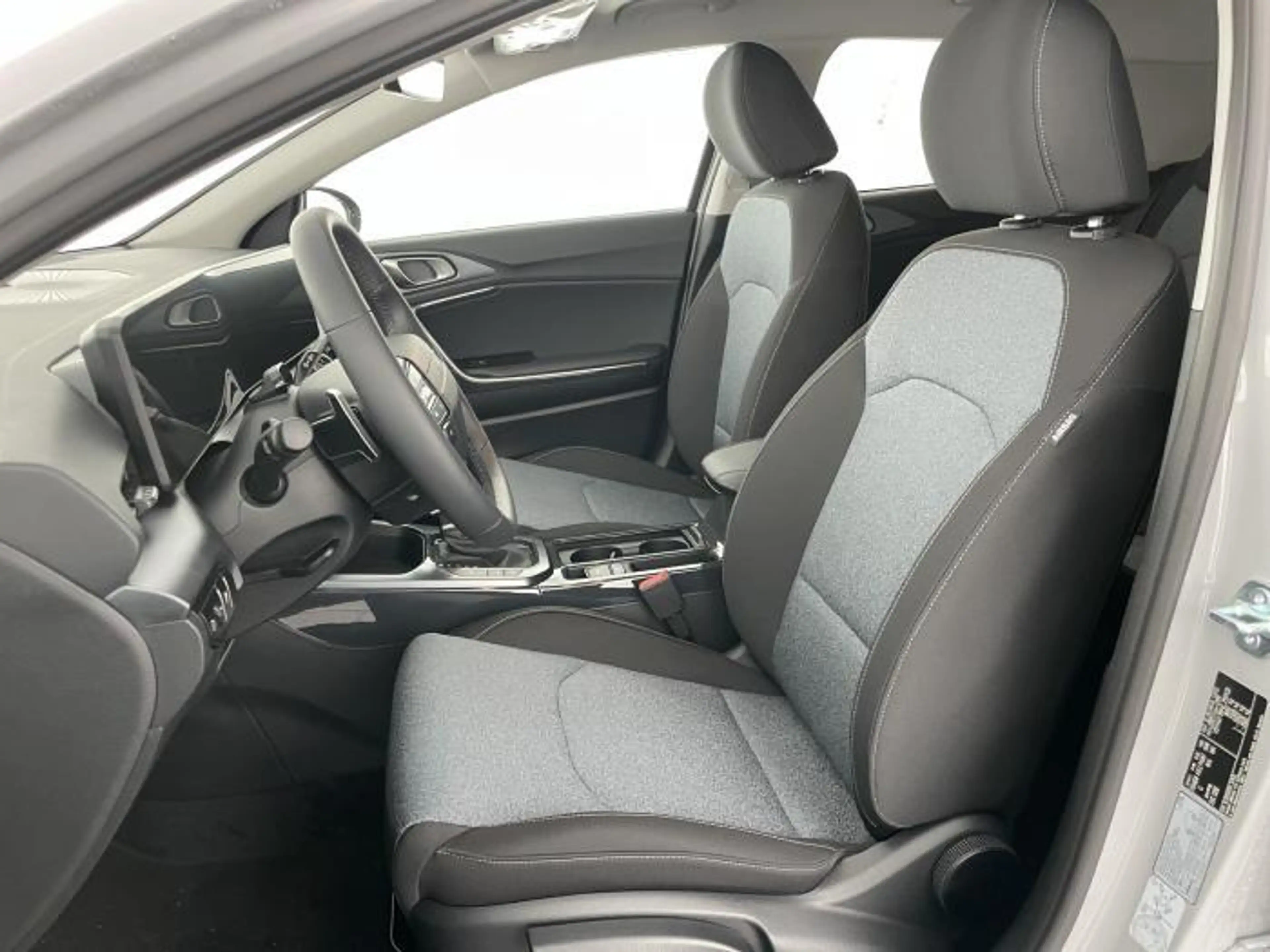 Kia XCeed Edition MJ 2027 (Edition) 1.6 T-GDI 110kW (150 ... — photo 11