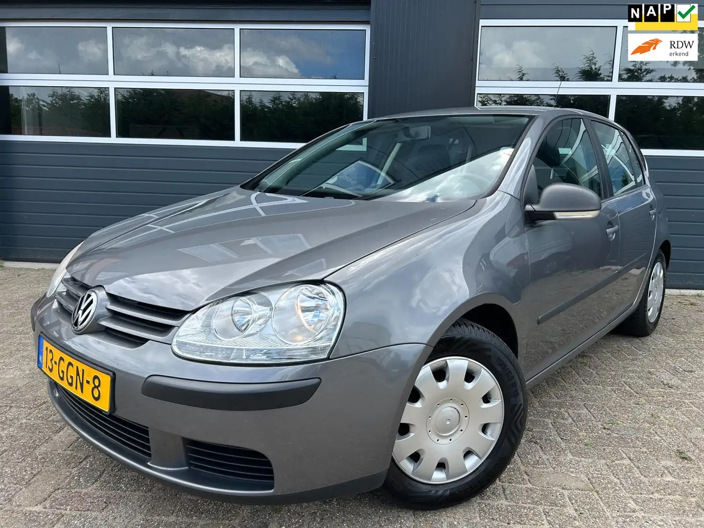 Volkswagen Golf 1.4 TSI Trendline|Airco|1 Jaar APK!!| Gri - 1