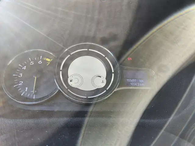 Renault Megane view 9