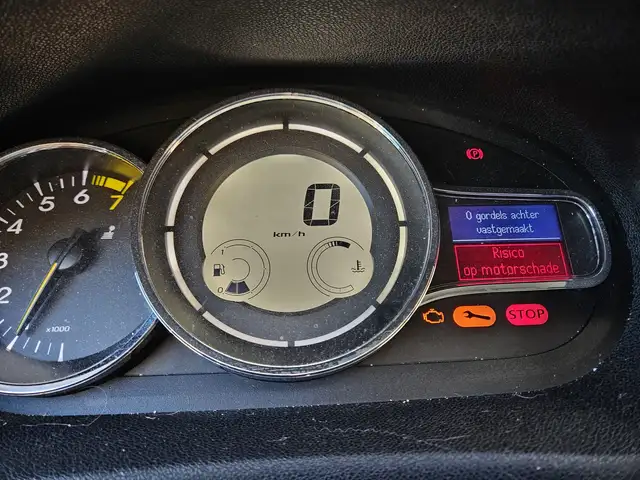 Renault Megane view 10