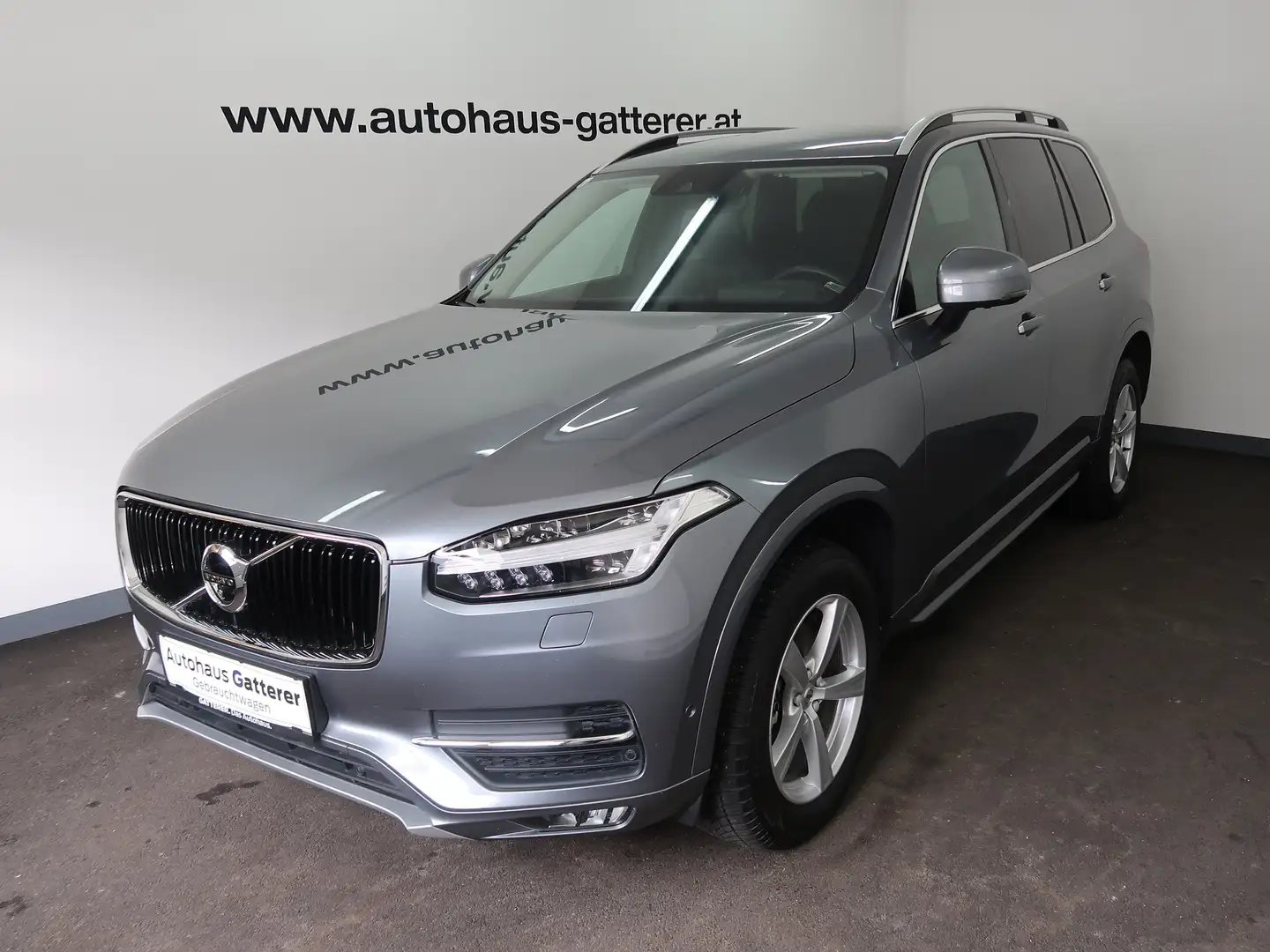 Volvo XC90 D5 AWD Momentum DIREKTIONSFAHRZEUG Grau - 1