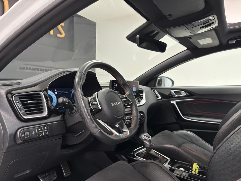 Kia ProCeed / pro_cee'd GT 1.6**TVA**TOIT OUVRANT**GPS**CAMERA**BOITE AUTO**GARANTIE 12MOIS — photo 14
