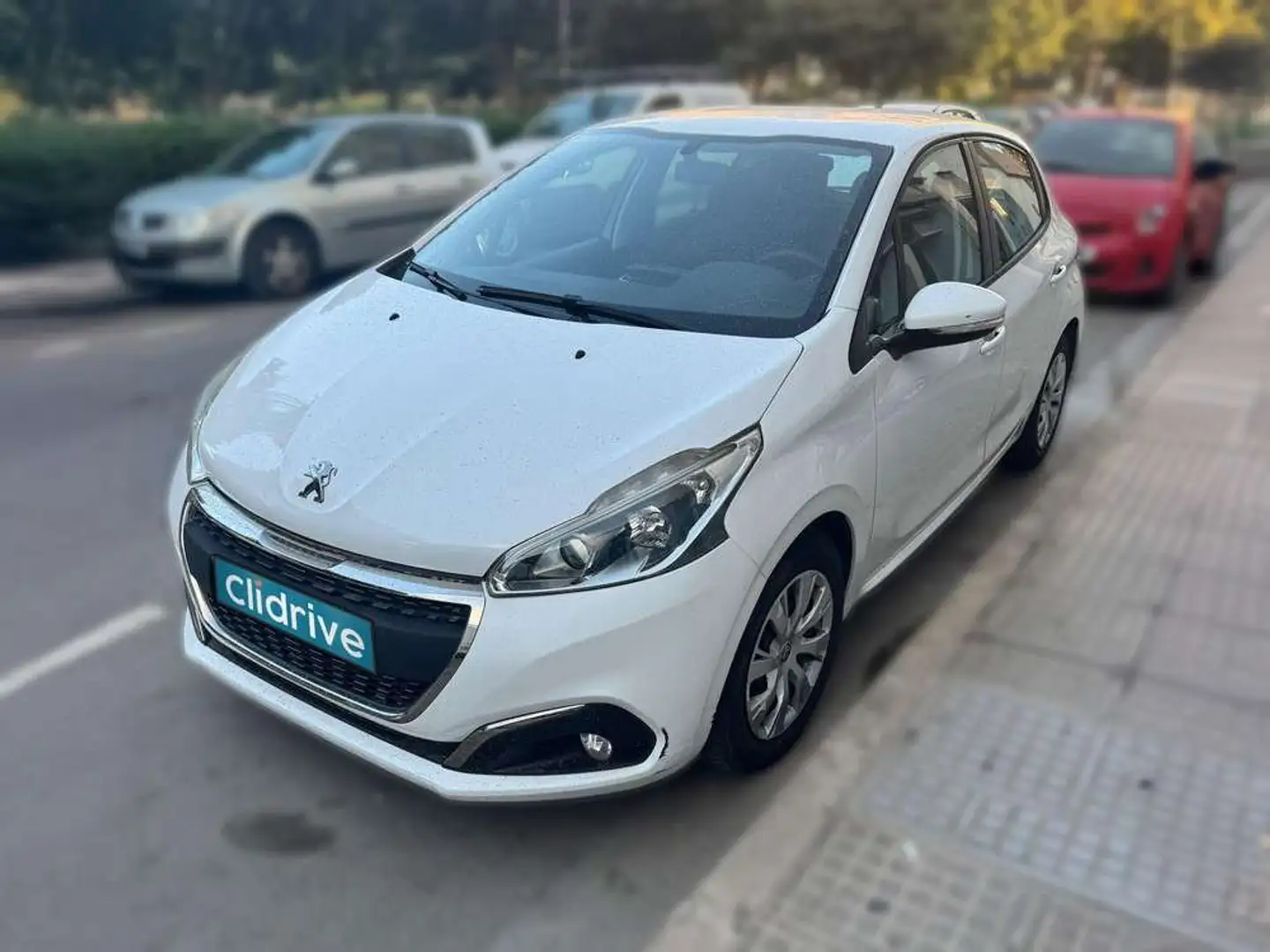 Peugeot 208 1.6BlueHDi Style 75 Blanc - 2