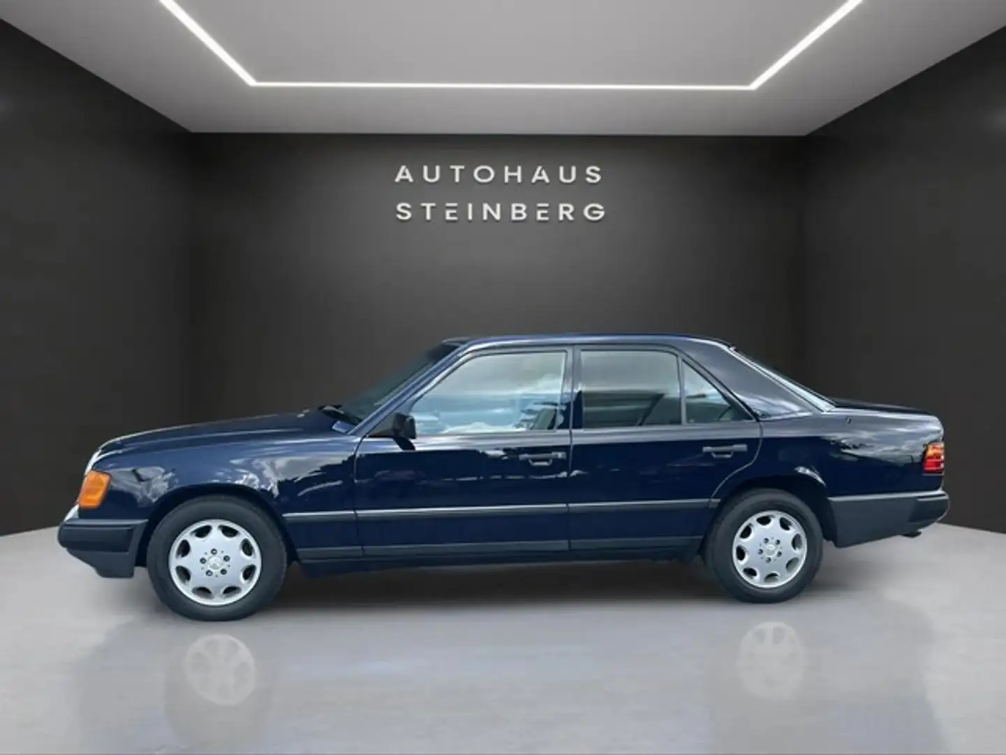 Mercedes-Benz E 260 OLDTIMER H-KENNZEICHEN+SCHECKHEFT+ESSD+TEM Azul - 2