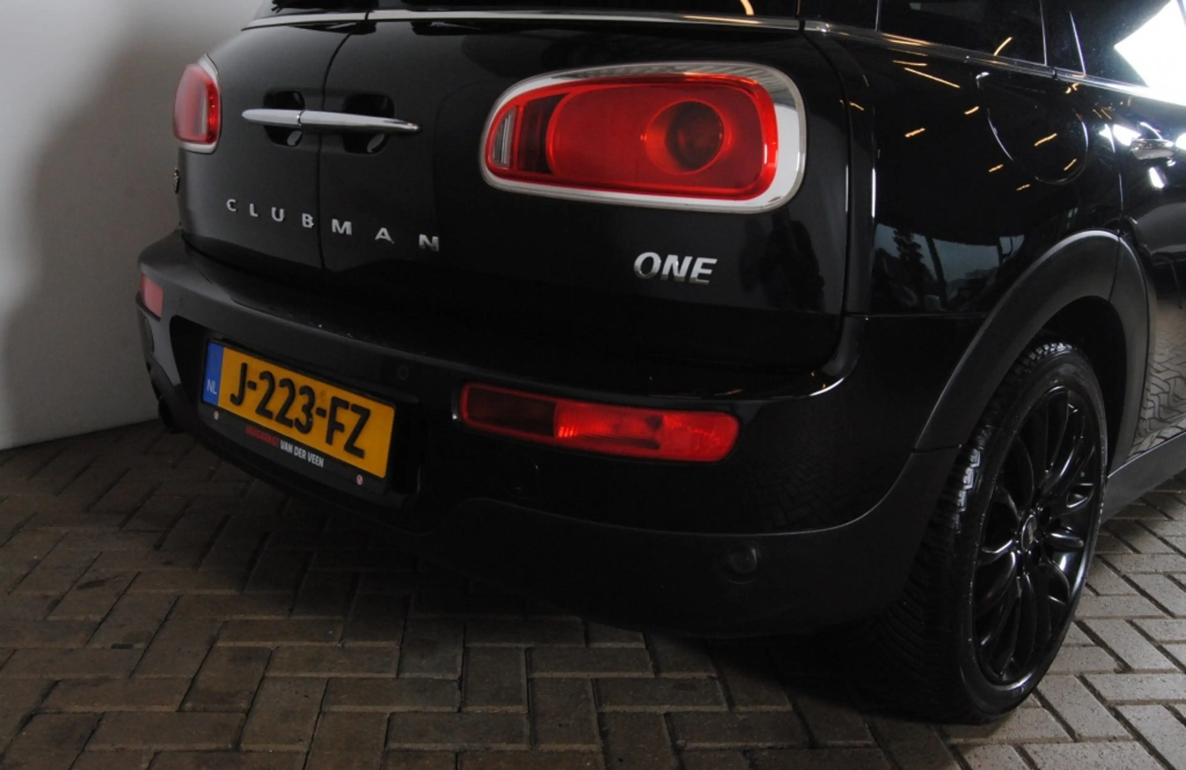 MINI One Clubman 1.5 Pepper — photo 14