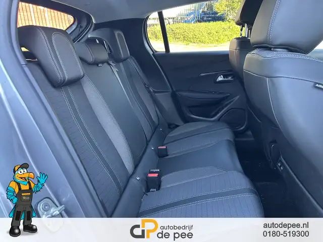 Peugeot E-208 view 13