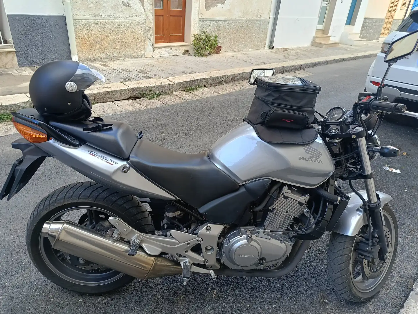 Honda CBF 500 srebrna - 2