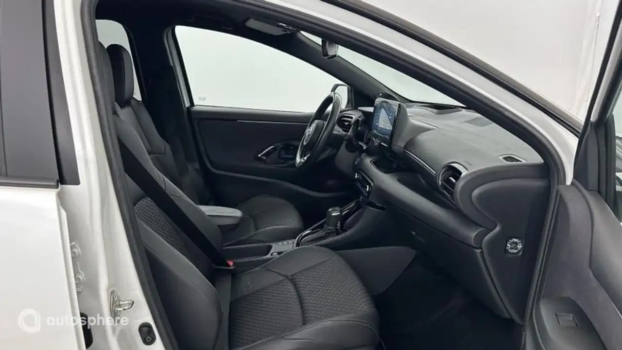 Toyota Yaris Yaris — photo 15