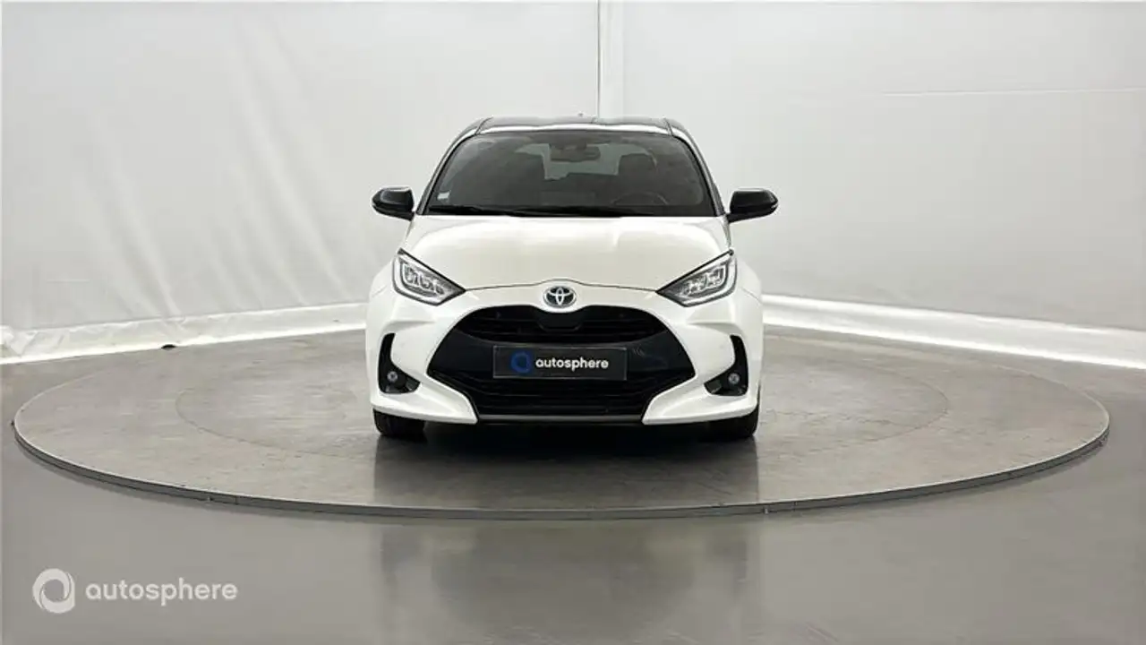 Toyota Yaris Yaris — photo 2