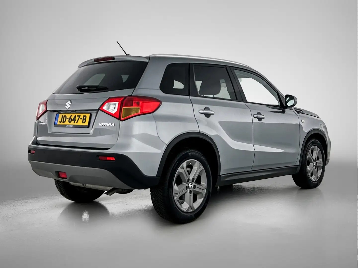 Suzuki Vitara 1.6 Exclusive | Navigatie | Climate Control | Deal Grey - 2