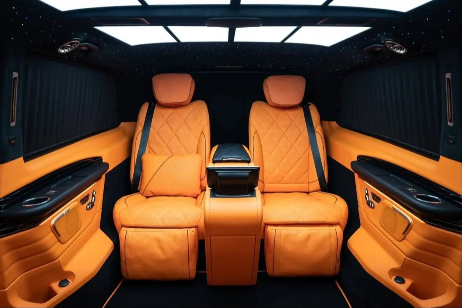 Mercedes-Benz V 300d Extralargo Exclusive Černá - 1