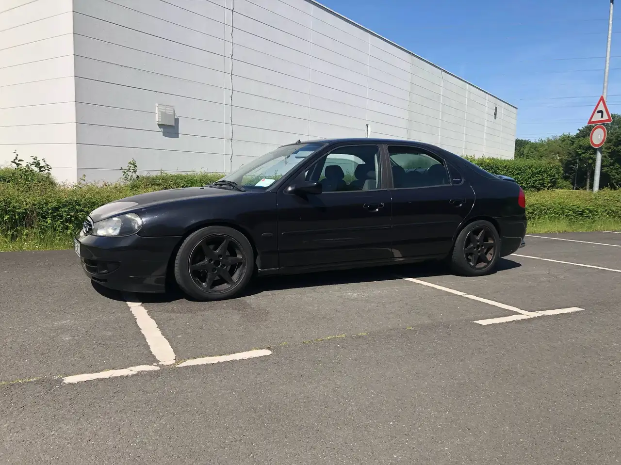 Ford Mondeo 24V V6, foto 2