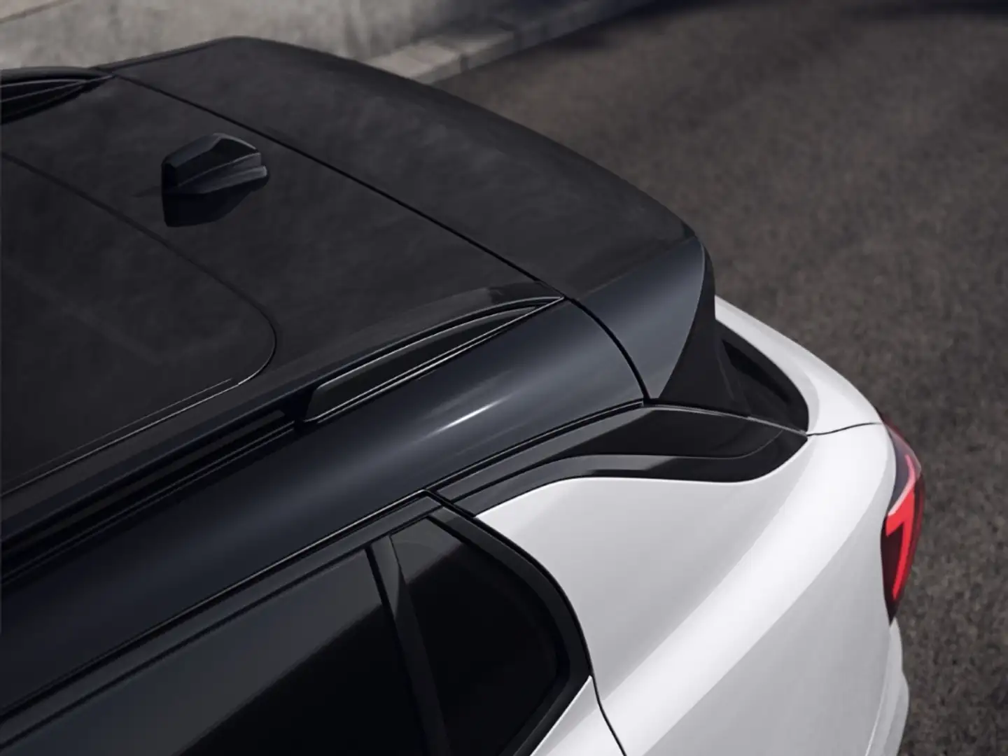 Lynk & Co 01 More / Neuer TÜV / Neuer Service / Garantie Weiß - 2