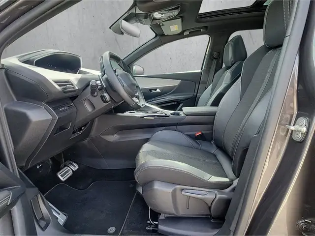 Peugeot 3008 view 9