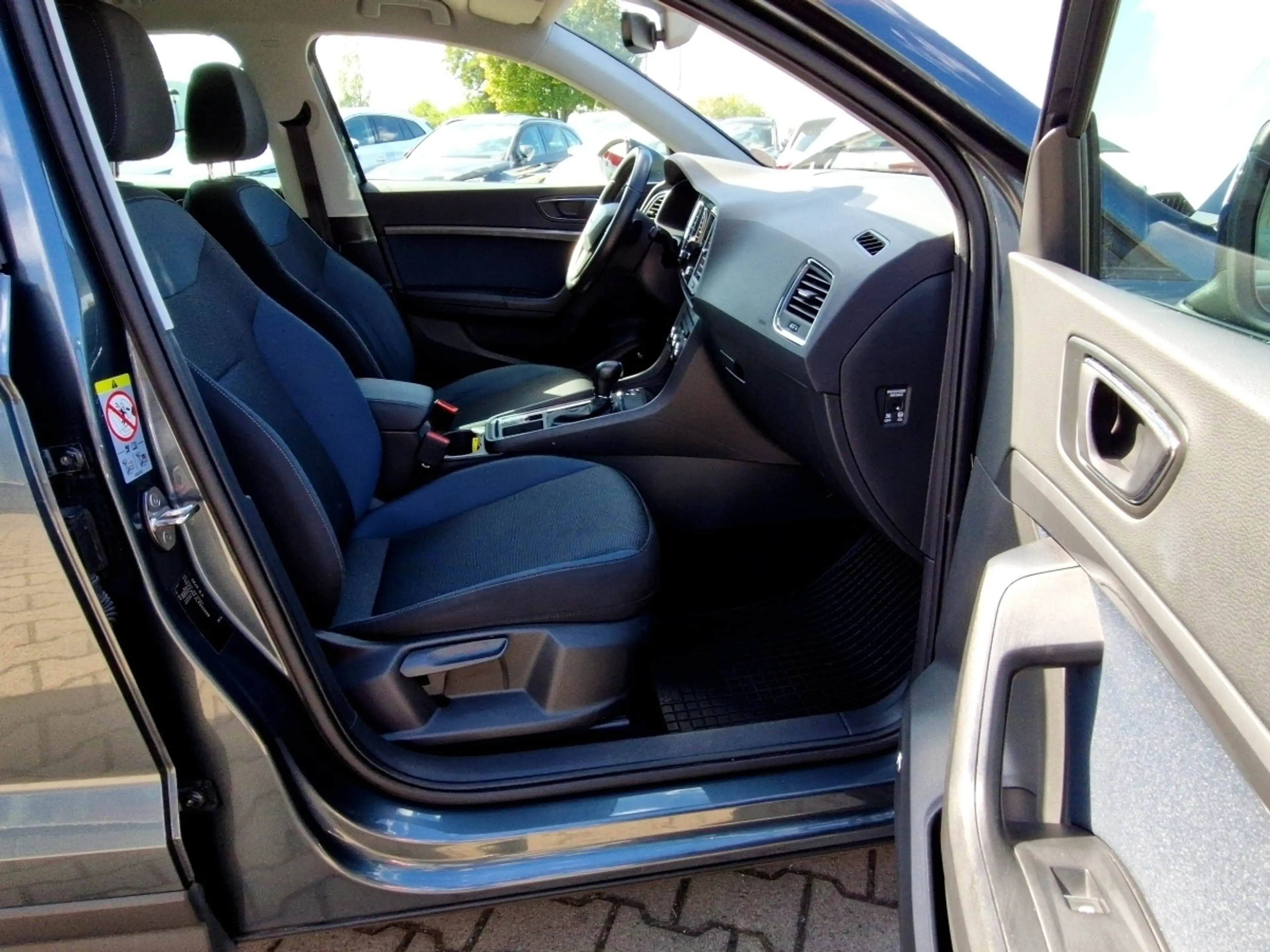 SEAT Ateca 1.5 TSI Style DSG LED Navi AHK Sitzhzg ACC — photo 8
