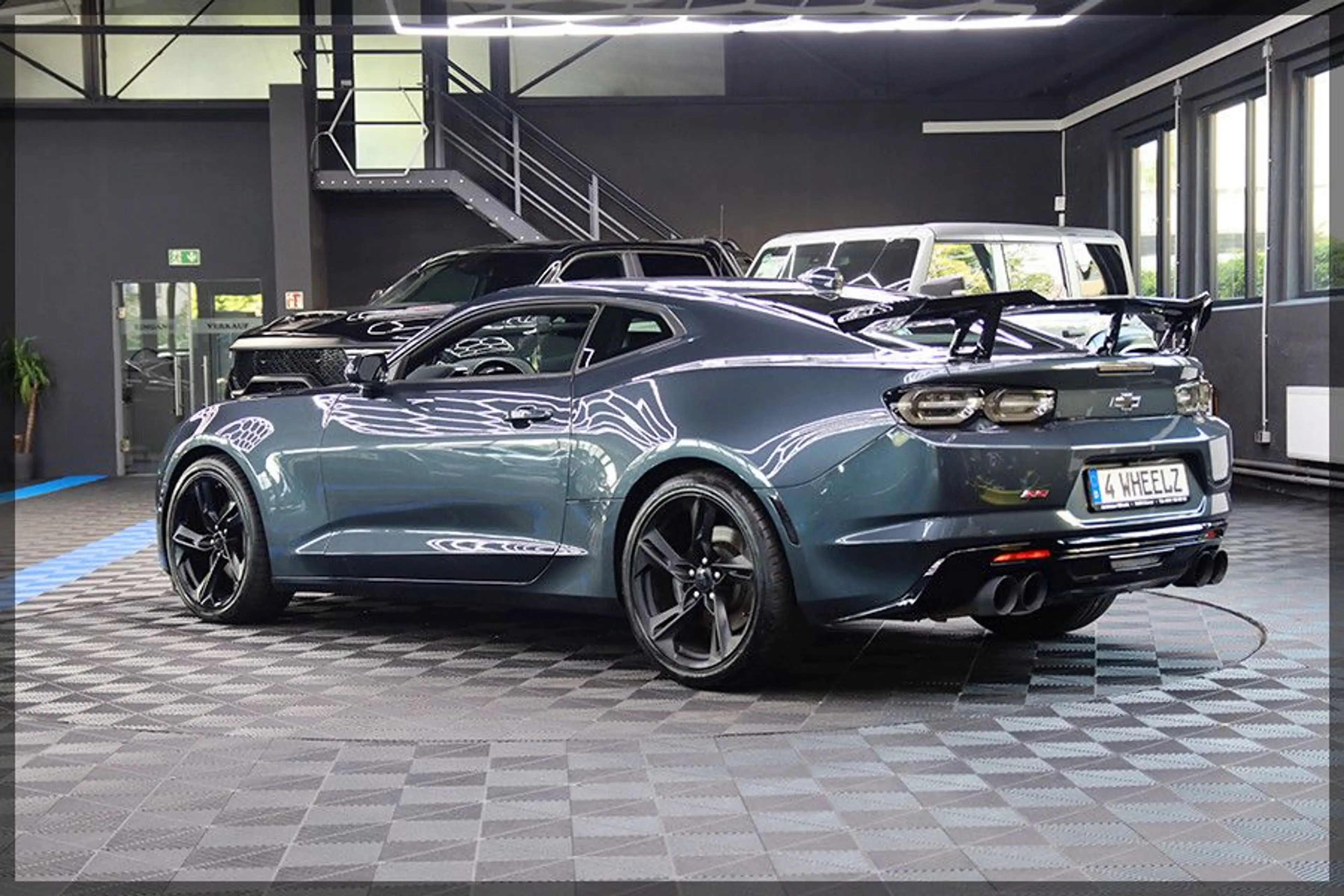 Chevrolet Camaro 6.2 V8 2SS PDC / CAM / CLEAN TITLE — photo 6
