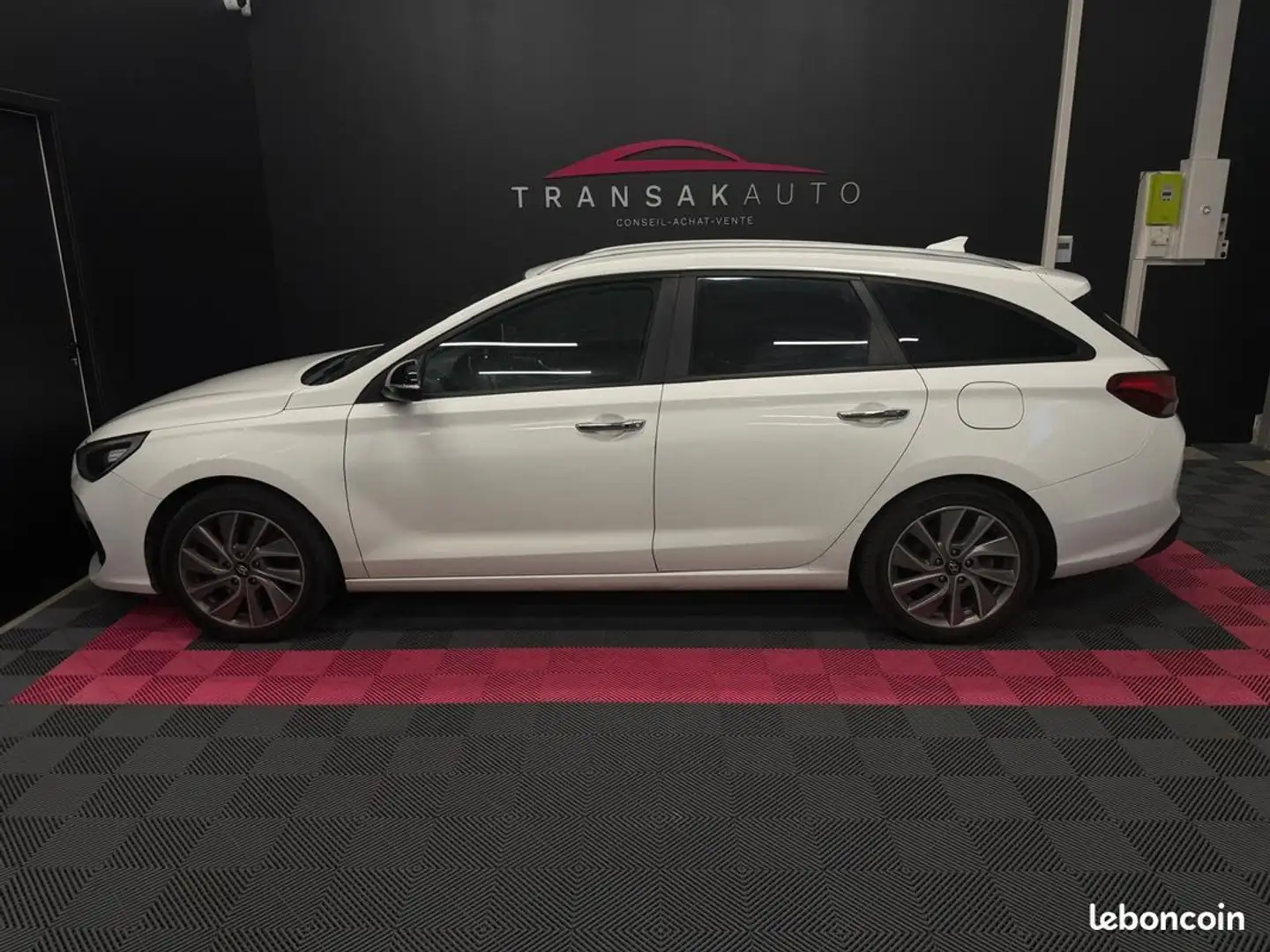 Hyundai i30 1.6 CRDi 110 Edition #Mondial RÉVISION À JOUR Blanc - 2