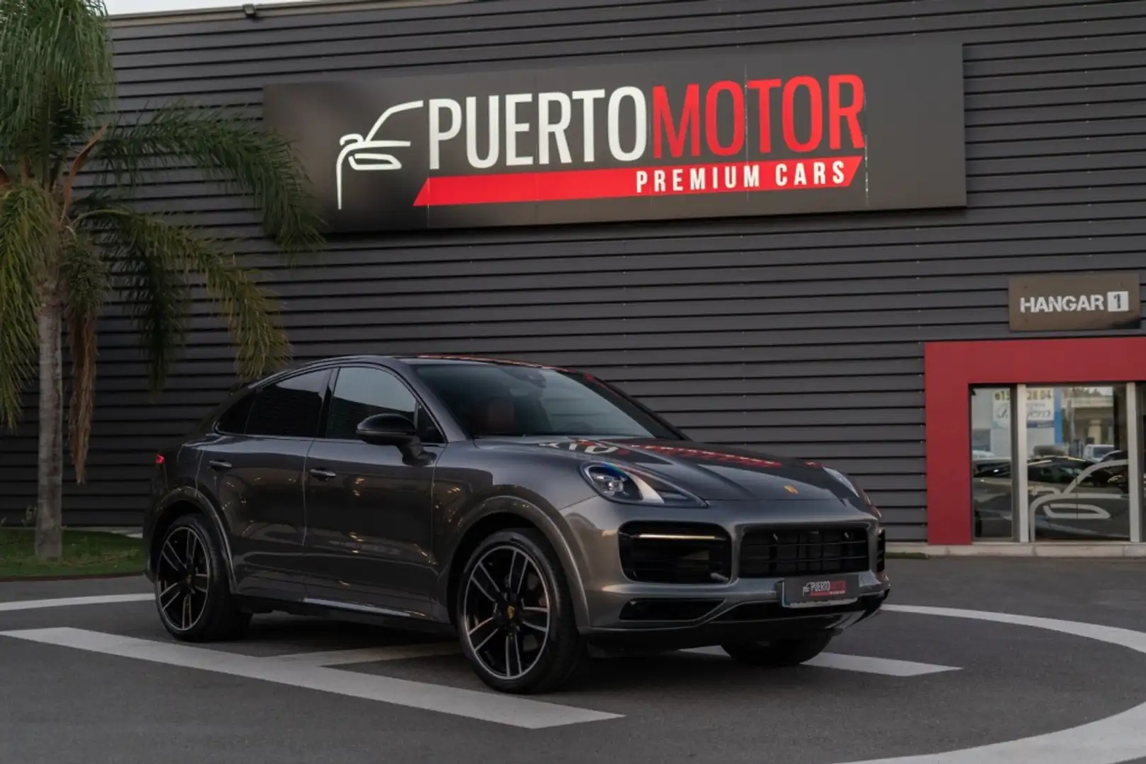 Porsche Cayenne E-Hybrid Coupé Aut. Grau - 1