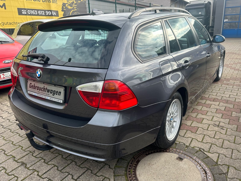 BMW 318 Baureihe 3 Touring 318i--Panorama-AHK-- — photo 3