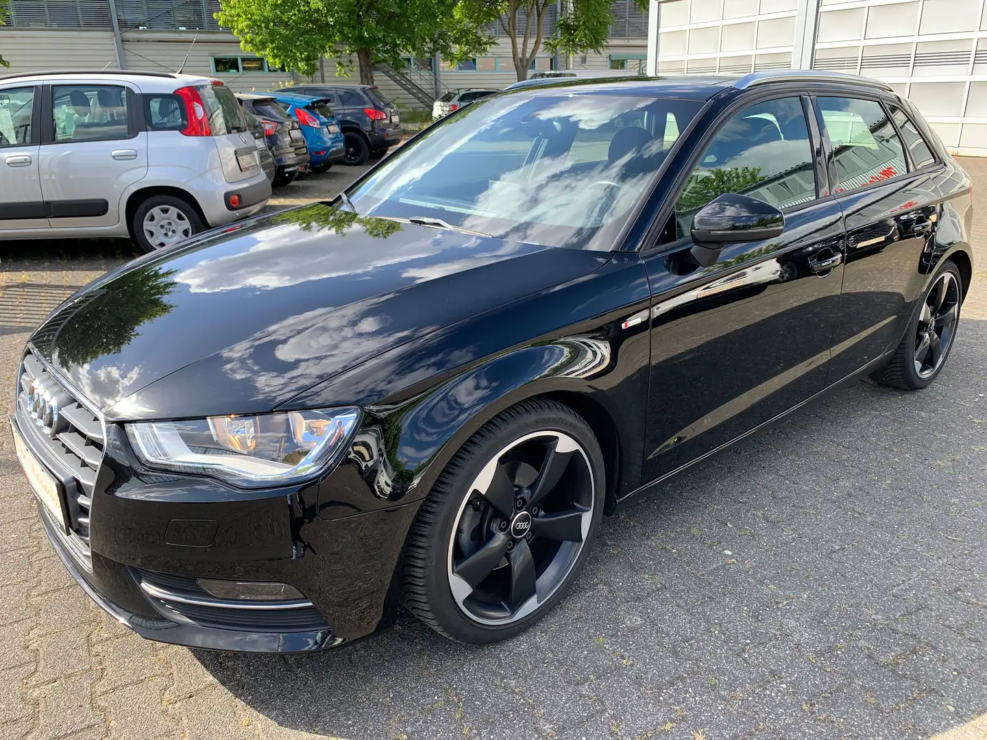 Audi A3 S line Sportpaket ultra Alu- Leder- Pano- SHZG-Top Negro - 1