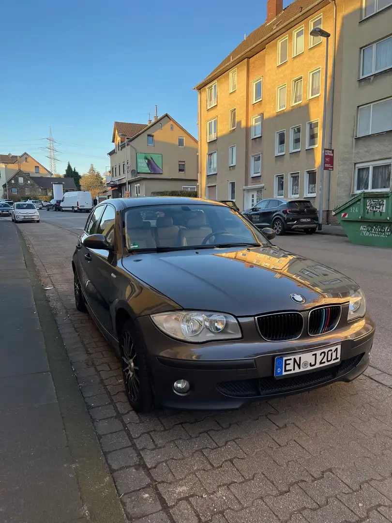 BMW 116 116i E87 Braun - 1