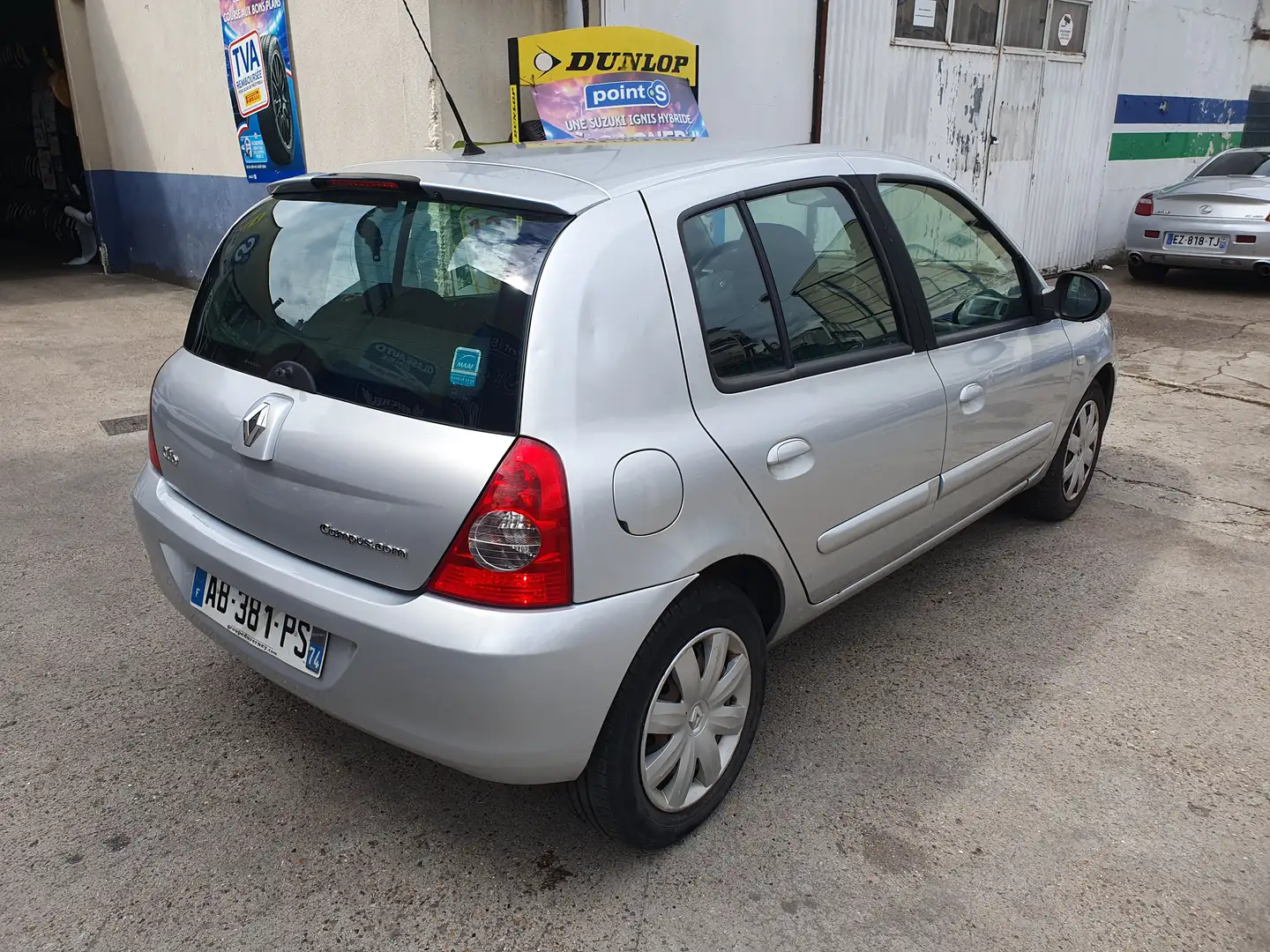Renault Clio 1.5 dCi 65 eco2 Campus Dynamique Gris - 2