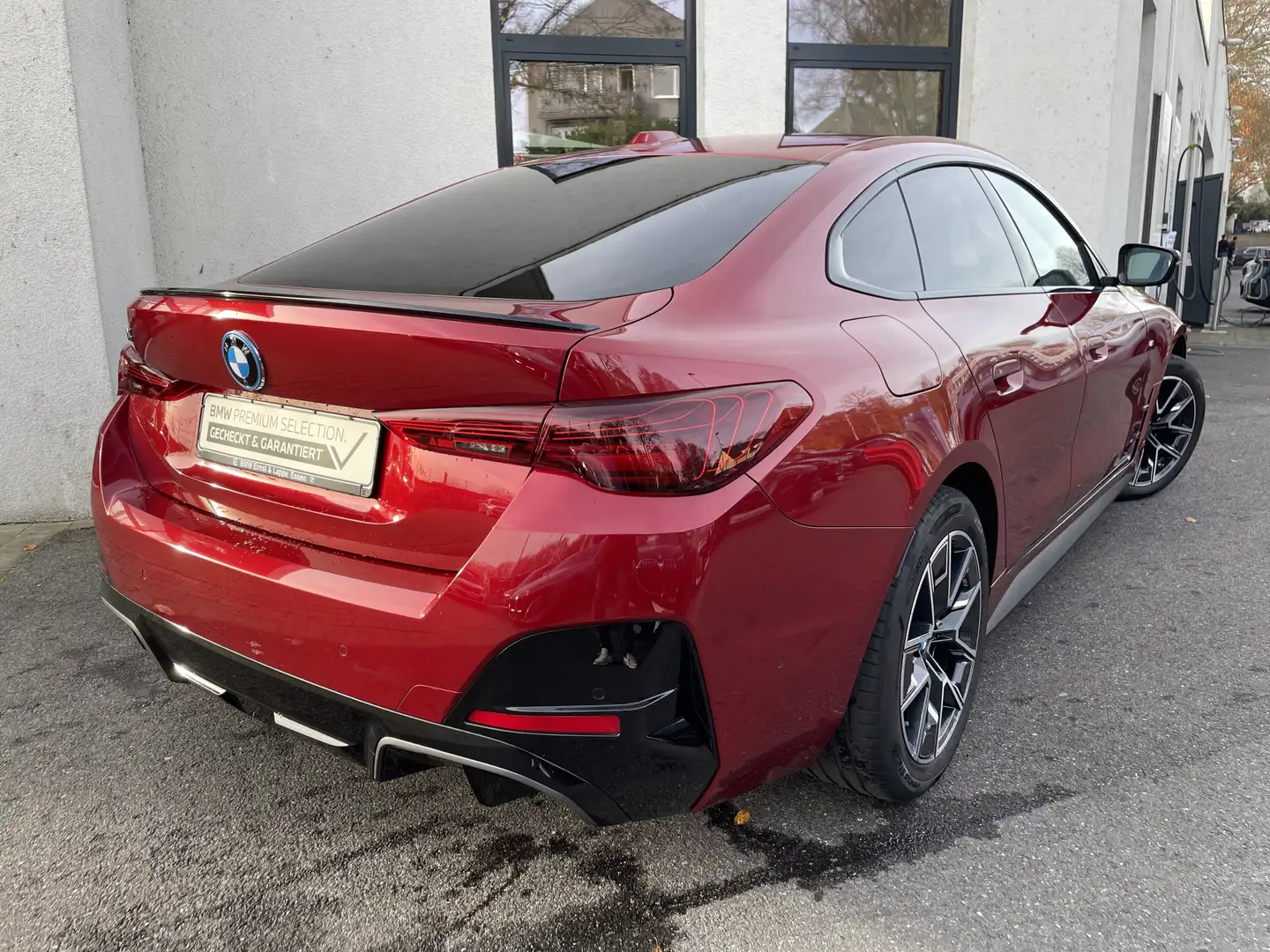 BMW i4 eDrive40 M Sport Pro || AHK DrivingAssProf Rot - 2