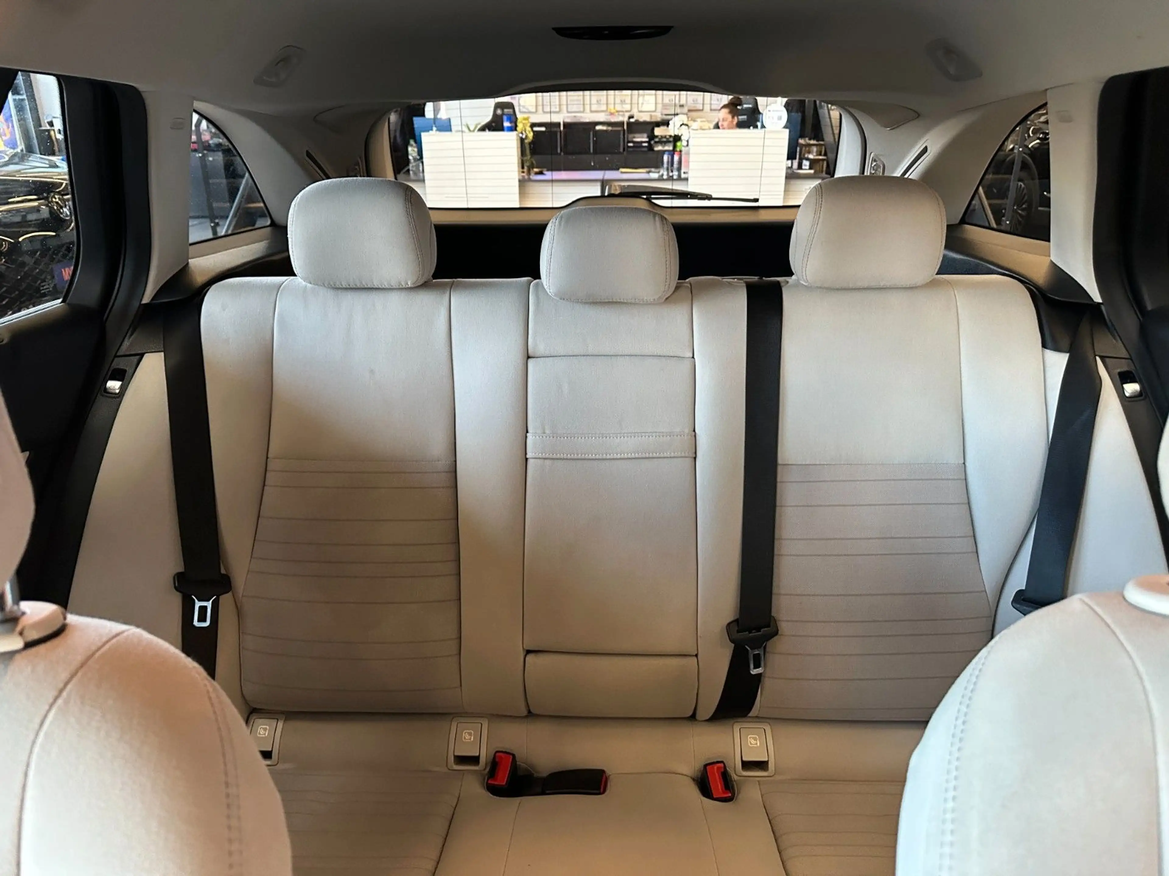Mercedes-Benz C 220 *KEYLESS*BURMESTER*TEMPO*NAV*LED*PDC* — photo 12
