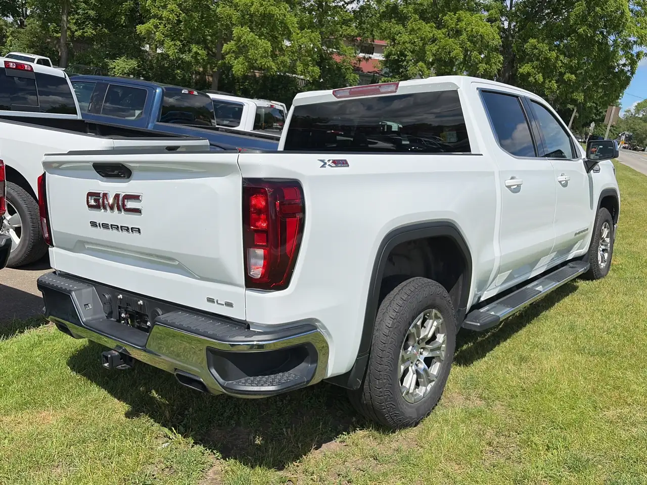 GMC Sierra 1500 снимка GMC Sierra 1500