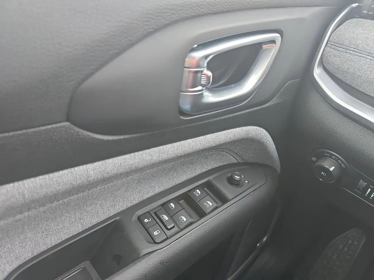 Jeep Compass снимка Jeep Compass