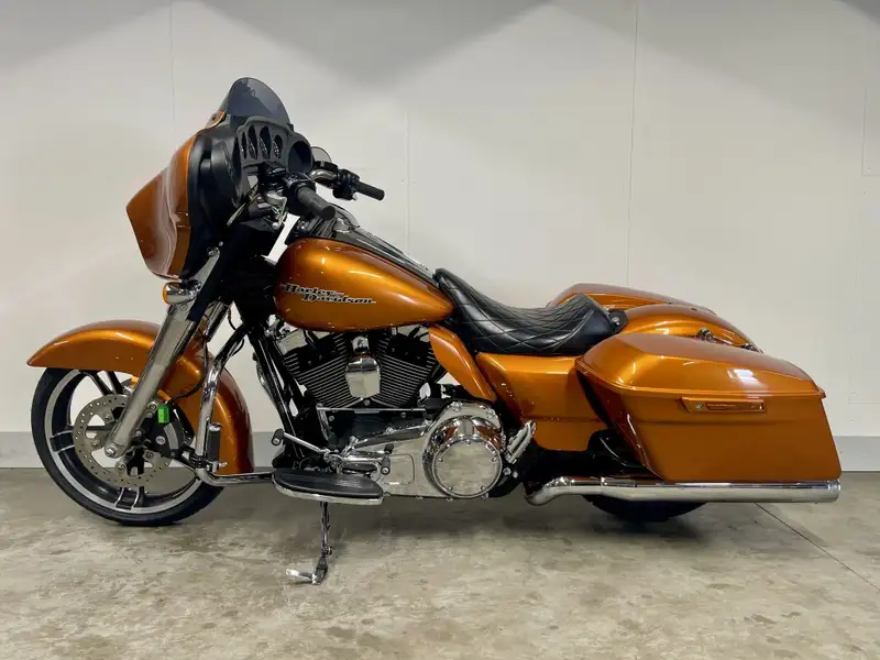 Harley-Davidson Street Glide - foto 3