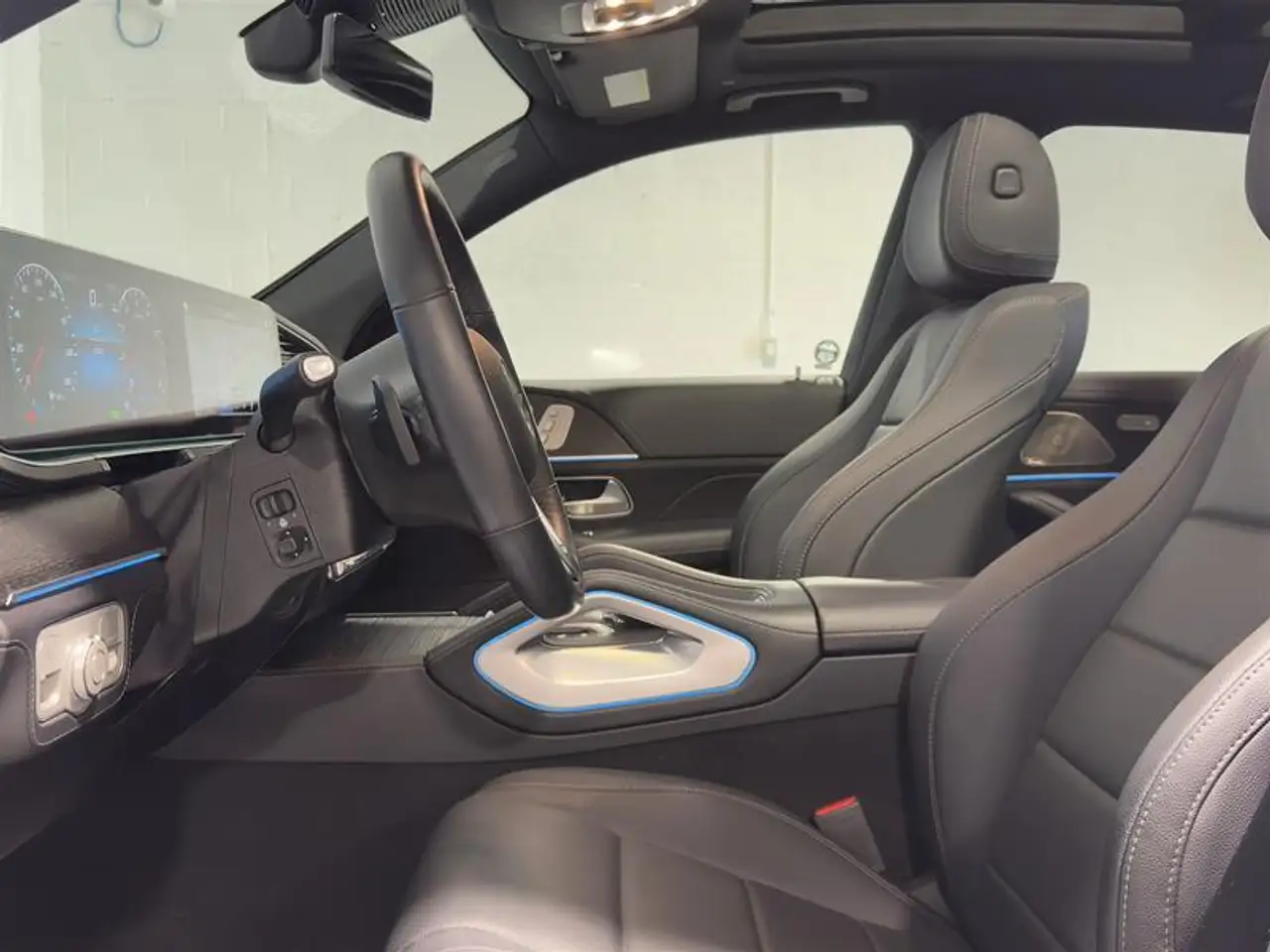 Mercedes-Benz GLE снимка Mercedes-Benz GLE