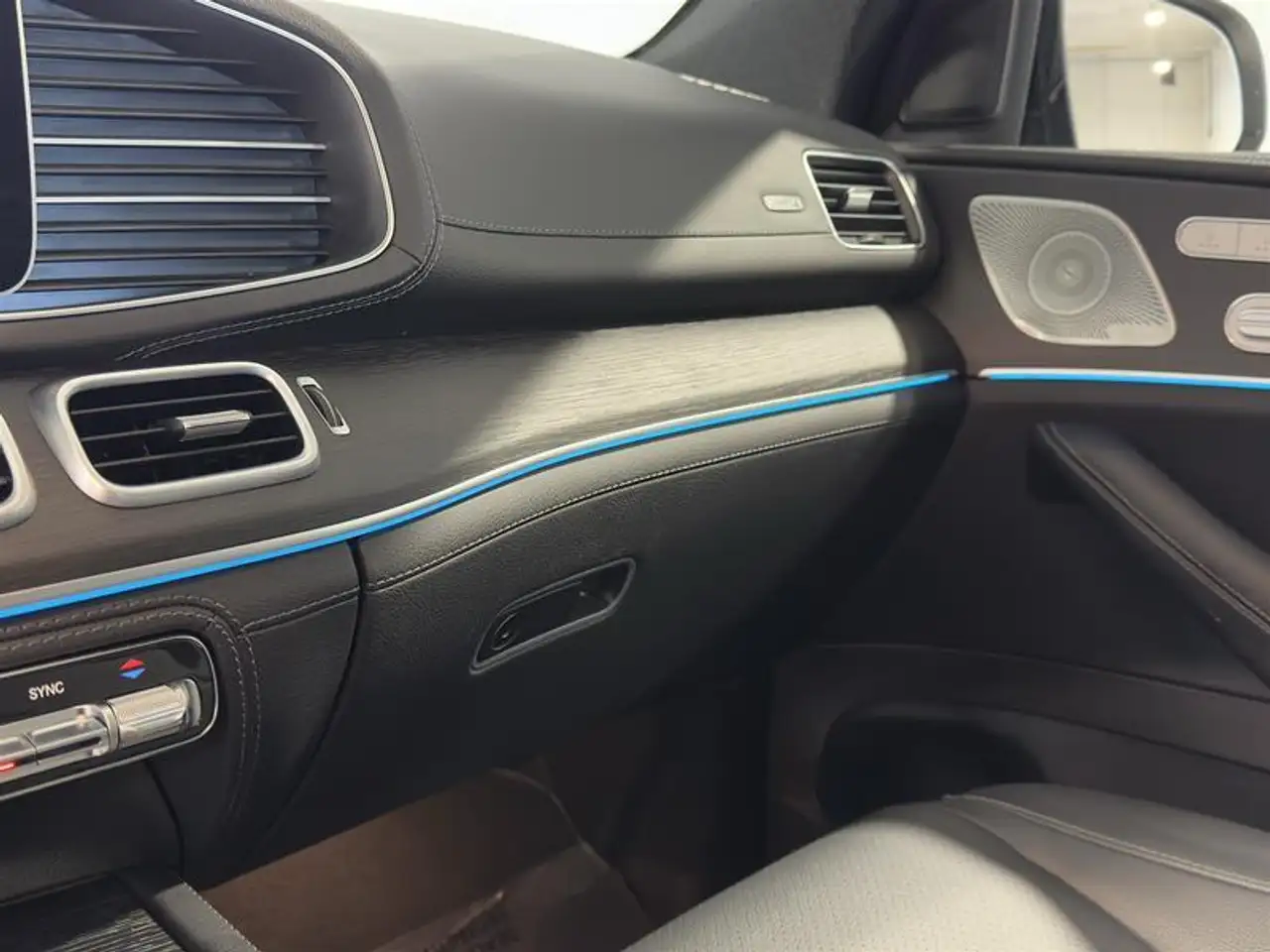 Mercedes-Benz GLE снимка Mercedes-Benz GLE
