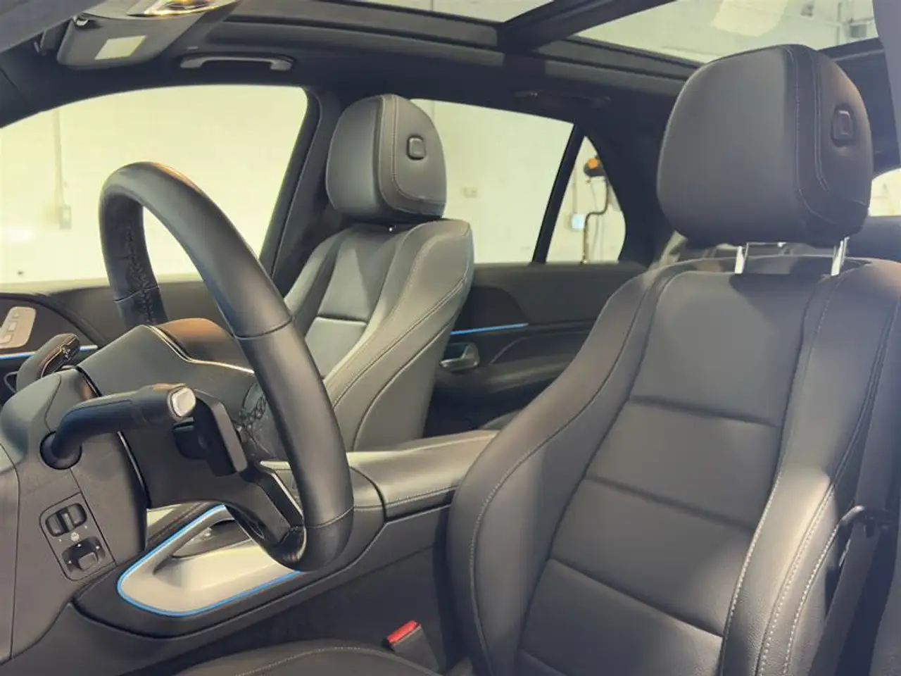 Mercedes-Benz GLE снимка Mercedes-Benz GLE