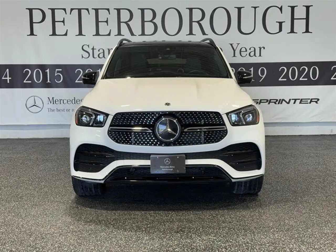Mercedes-Benz GLE снимка Mercedes-Benz GLE